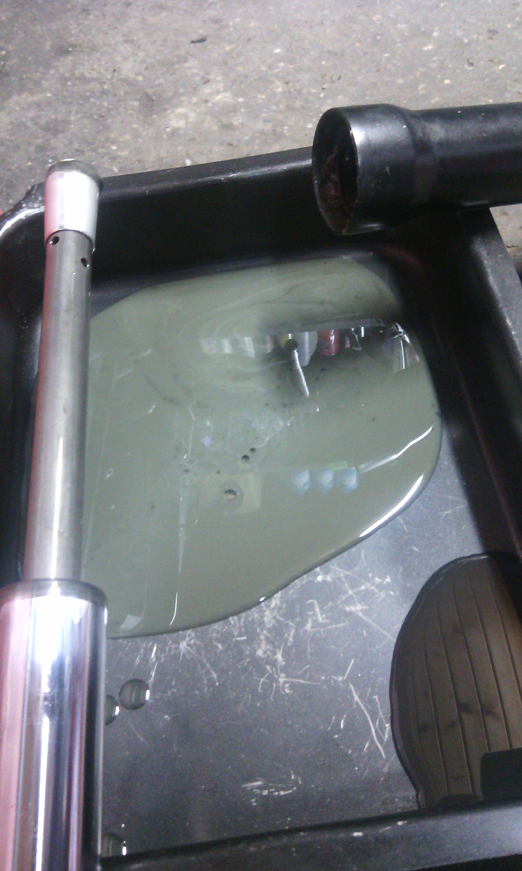 Fáradtolaj a villában. Nem túl gusztusos Fáradtolaj a villában. Nem túl gusztusos